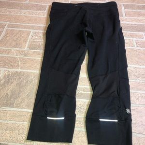 ATHLETA small black capris